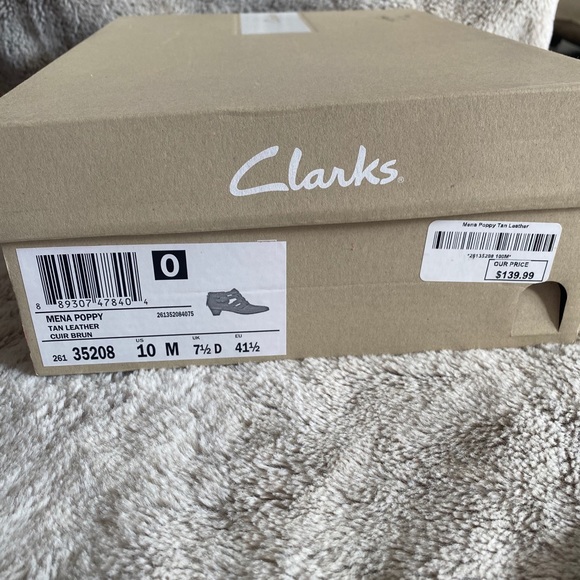 Clarks booties tan leather BRAND NEW - Picture 5 of 9